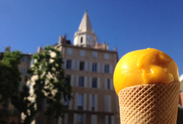 glace-vanille-noire-panier-marseille